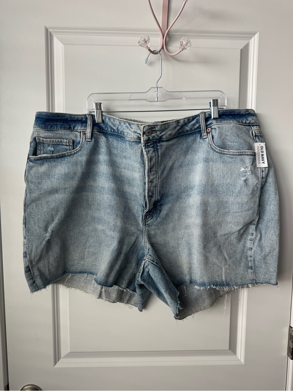 NWT Old Navy Distressed High-Rise OG Straight Shorts 3” Inseam Size 26